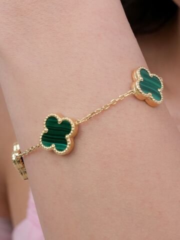 14 Ayar Altın Büyük Yeşil Yonca Bileklik