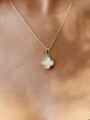 14 Ayar Altın Beyaz Yonca Kolye