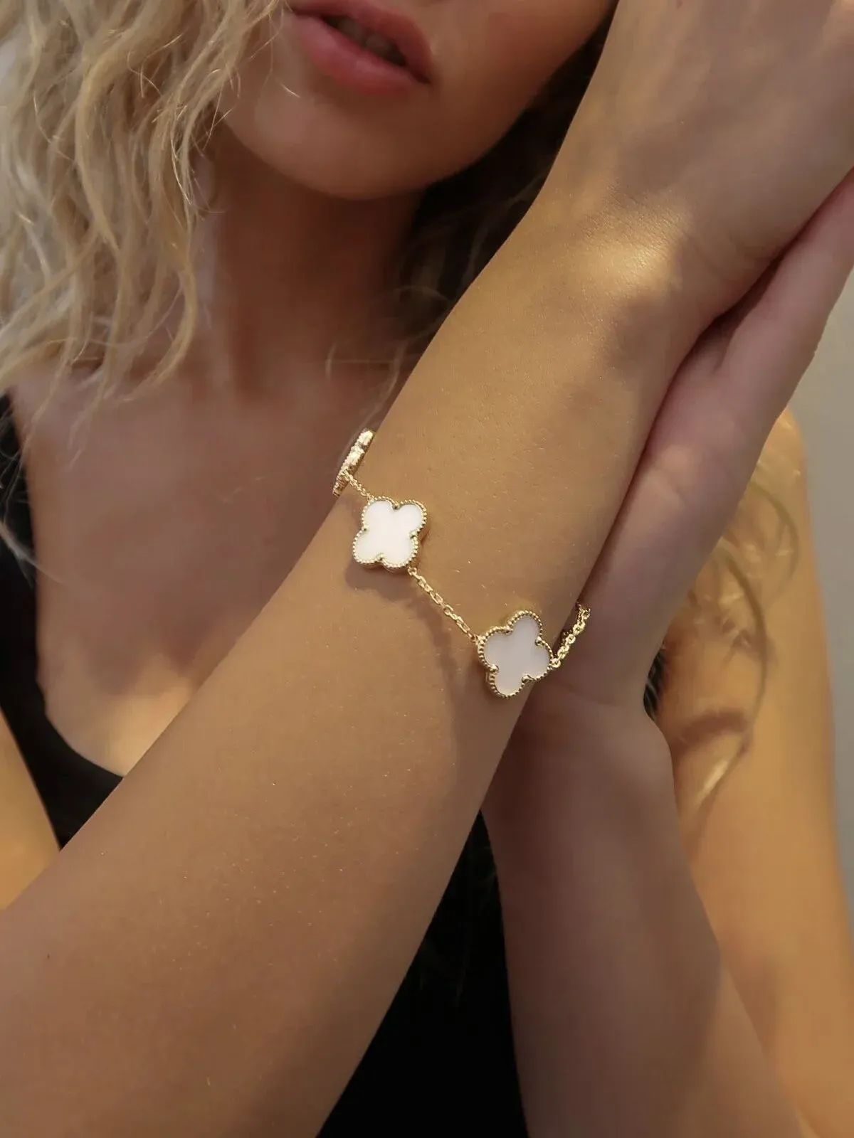 14 Ayar Altın Büyük Beyaz Yonca Bileklik