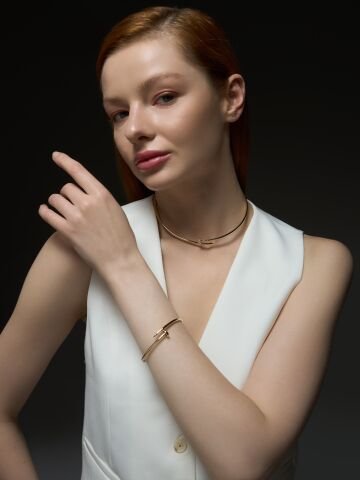 14 Ayar Altın Çivi Kolye Kadın – Zarif & Modern Tasarım