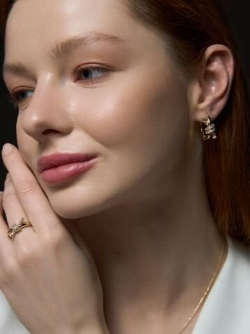 14 Ayar Altın Düğüm Motifli Set – Zarafetin Sembolü