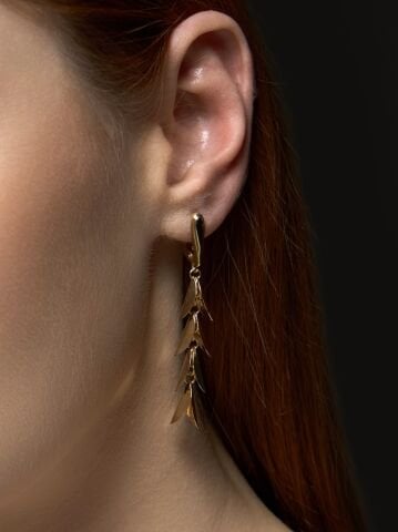 14 Ayar Altın Akış Küpe – Doğadan İlham Alan Şıklık