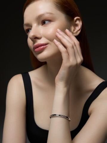 14 Ayar Beyaz Altın Lalezar Bilezik – İnceliğin Zarif Dokusu