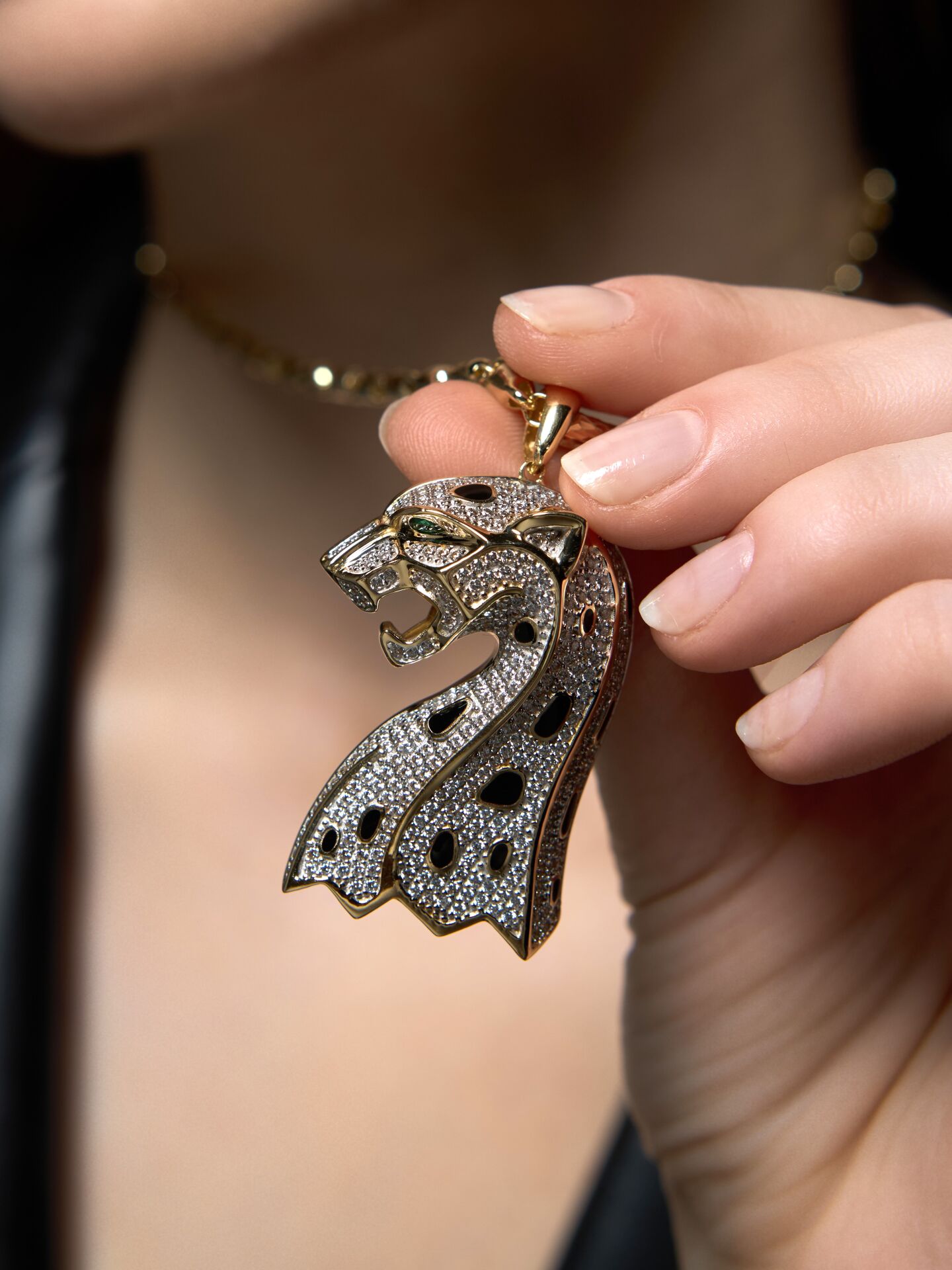 Golden Panthera Altın Kolye – Işıltının panterle buluştuğu tasarım