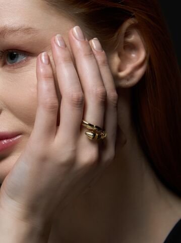 Serpent Altın Yılan Yüzük – Gücün ve Dönüşümün Simgesi