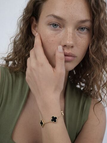 14 Ayar Altın Siyah Büyük Yonca Bileklik