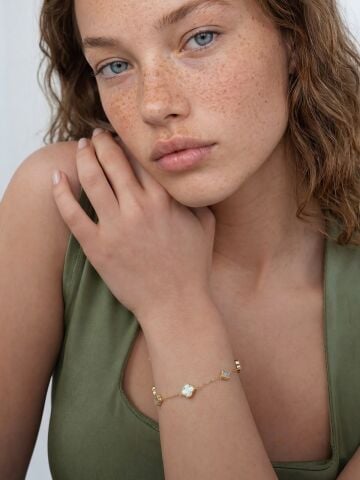 14 Ayar Sedefli Küçük Yonca Altın Bileklik