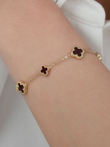 14 Ayar Altın Bordo Taşlı Küçük Yonca Bileklik