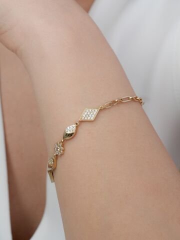 14 Ayar Altın Taşlı Çiçek Bileklik